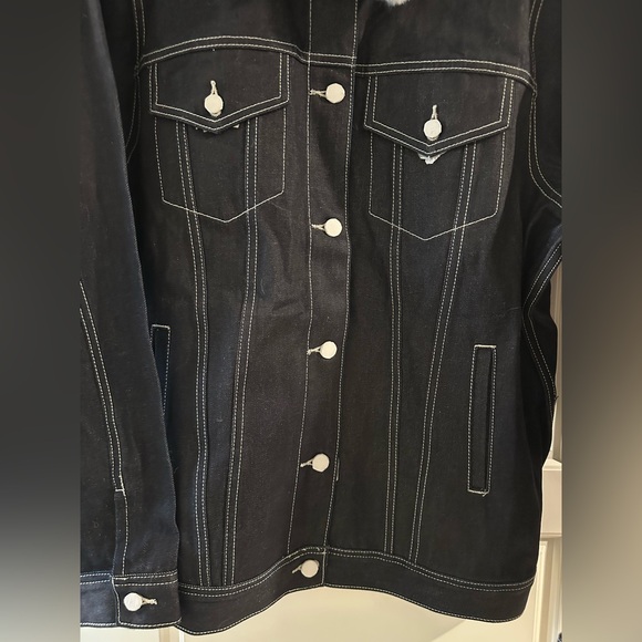 NWOT - WeWoreWhat Size L Jean Jacket with Removable Fur Collar - Picture 2 of 8